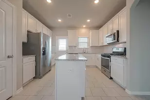 7446 French Quarter Ct, Fulshear, TX 77441 - Photo 9