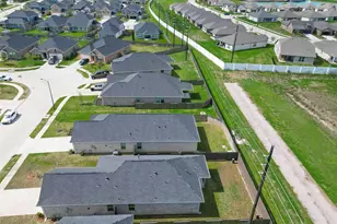 7446 French Quarter Ct, Fulshear, TX 77441 - Photo 31