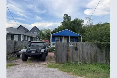 818 E 40th Street, Houston, TX 77022 - Photo 5