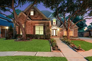 2410 Sawgrass Ct, League City, TX 77573 - Photo 1