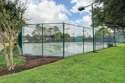 2410 Sawgrass Court, League City, TX 77573 - Photo 45