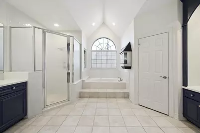 2410 Sawgrass Court, League City, TX 77573 - Photo 29