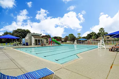 2410 Sawgrass Court, League City, TX 77573 - Photo 43