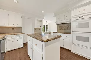 17612 Fairway Oaks Dr, Spring, TX 77379 - Photo 11