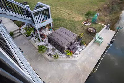 1129 Prides Lane, Crystal Beach, TX 77650 - Photo 25