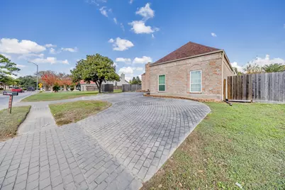 7606 Antoine Drive, Houston, TX 77088 - Photo 7