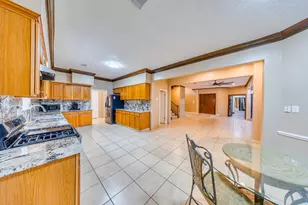 7606 Antoine Dr, Houston, TX 77088 - Photo 17