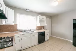 10201 Homestead Rd, Houston, TX 77016 - Photo 7