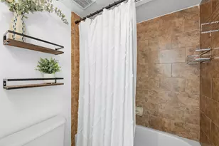 2800 Jeanetta St, Houston, TX 77063 - Photo 17