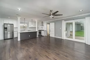 8326 Hazen St, Houston, TX 77036 - Photo 5