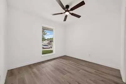 13722 New Village Lane, Sugar Land, TX 77498 - Photo 17