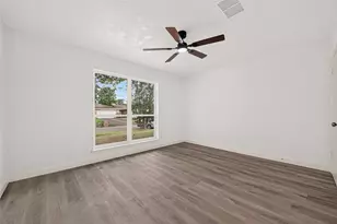 13722 New Village Ln, Sugar Land, TX 77498 - Photo 23