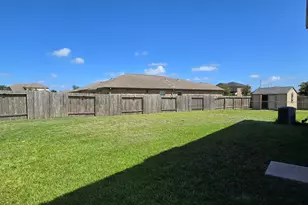 2318 Oyster Bay Ave, La Marque, TX 77568 - Photo 13