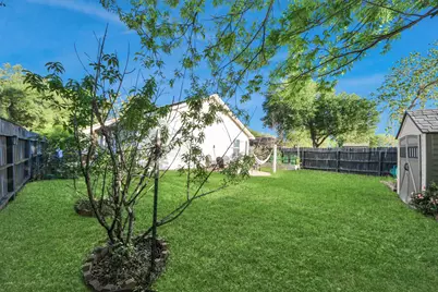 1611 Bob White Street, Brookshire, TX 77423 - Photo 21