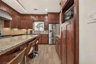 619 Flaghoist Ln, Houston, TX 77079 - Photo 23