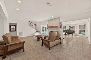 619 Flaghoist Ln, Houston, TX 77079 - Photo 7
