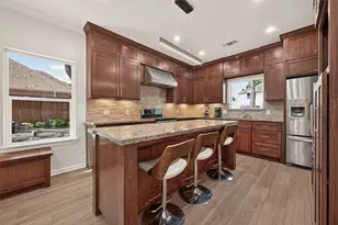 619 Flaghoist Ln, Houston, TX 77079 - Photo 17