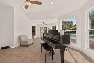 619 Flaghoist Ln, Houston, TX 77079 - Photo 13