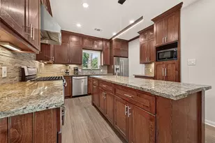 619 Flaghoist Ln, Houston, TX 77079 - Photo 19