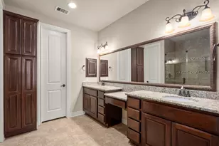 9026 Centennial Dr, Conroe, TX 77384 - Photo 15