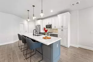 6804 Westview Dr, Houston, TX 77055 - Photo 5