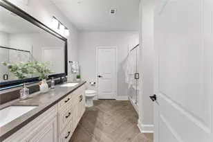 6804 Westview Dr, Houston, TX 77055 - Photo 13