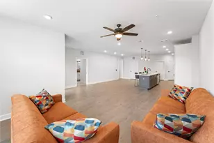 6804 Westview Dr, Houston, TX 77055 - Photo 11