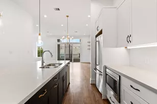 802 Detering St, Houston, TX 77007 - Photo 19