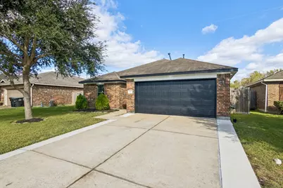 417 De Coster Boulevard, Alvin, TX 77511 - Photo 3