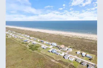 342 Beachfront Drive, Matagorda, TX 77457 - Photo 9