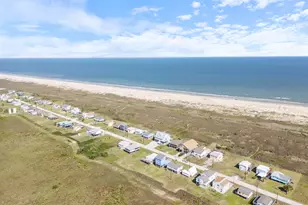 342 Beach Front Dr, Matagorda, TX 77457 - Photo 9