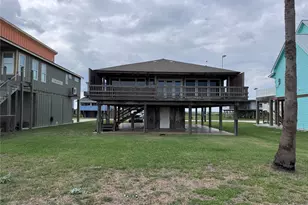342 Beach Front Dr, Matagorda, TX 77457 - Photo 1