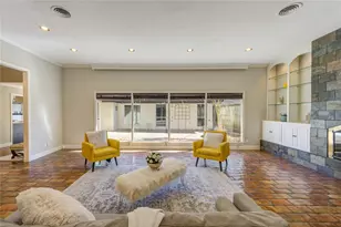 358 Tealwood Dr, Houston, TX 77024 - Photo 5