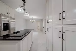 4506 Mimosa Dr, Bellaire, TX 77401 - Photo 21