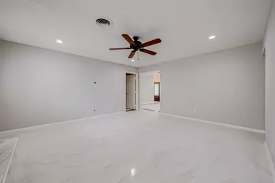 4506 Mimosa Drive, Bellaire, TX 77401 - Photo 19