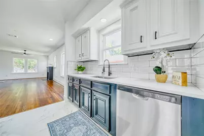 1569 Elliott Street, Houston, TX 77023 - Photo 17