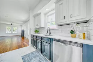 1569 Elliott St, Houston, TX 77023 - Photo 17
