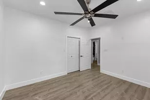 321 Briarwood Dr, Baytown, TX 77520 - Photo 21