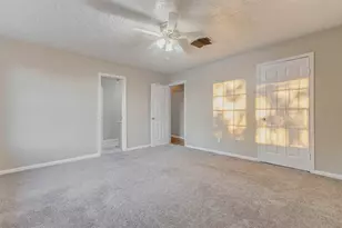 8622 Connaught Garden Dr, Houston, TX 77083 - Photo 33