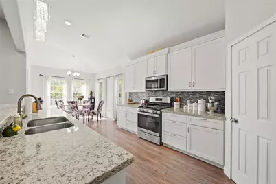 5602 Belmark Street, Houston, TX 77033 - Photo 11