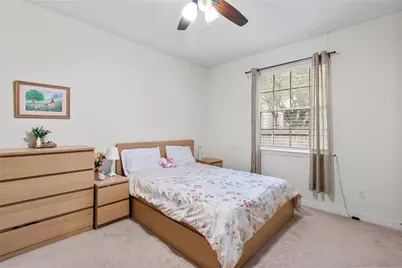 1510 Meadow Glade Court, Sugar Land, TX 77479 - Photo 15