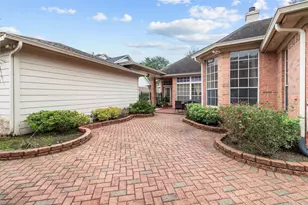 1510 Meadow Glade Ct, Sugar Land, TX 77479 - Photo 17