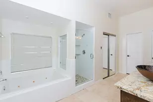 14218 Sun Harbor Dr, Houston, TX 77062 - Photo 11