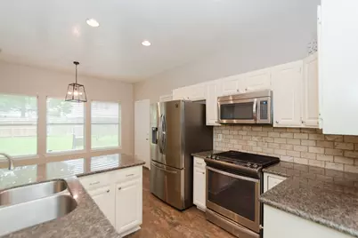 14218 Sun Harbor Drive, Houston, TX 77062 - Photo 5