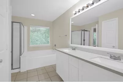 122 N N Camelia Grove Circle, The Woodlands, TX 77382 - Photo 15