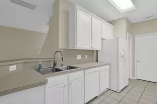 122 N N Camelia Grove Circle, The Woodlands, TX 77382 - Photo 11