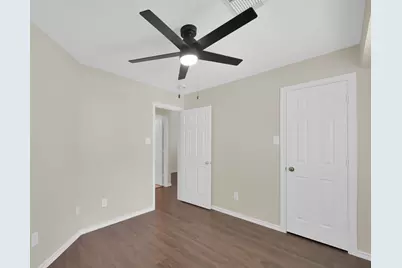 122 N N Camelia Grove Circle, The Woodlands, TX 77382 - Photo 17