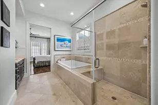 246 E 28th St, Houston, TX 77008 - Photo 17