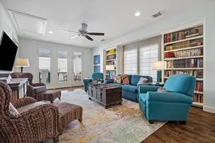 246 E 28th St, Houston, TX 77008 - Photo 21