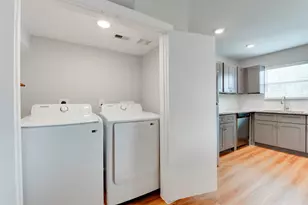 8635 Sunderland Rd, Houston, TX 77028 - Photo 11